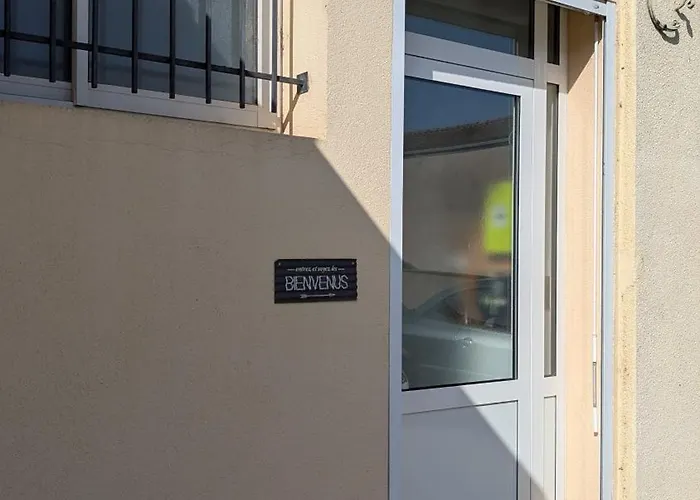 Avec Jardin Centre Village Avec Acces Pmr Διαμέρισμα Le Fossat